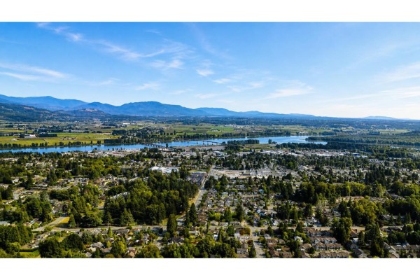 33040 Arbutus Avenue, Mission, BC V2V2R8 Photo 4