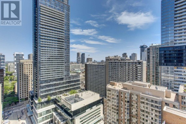 3305 - 761 Bay Street, Toronto, ON, photo 3