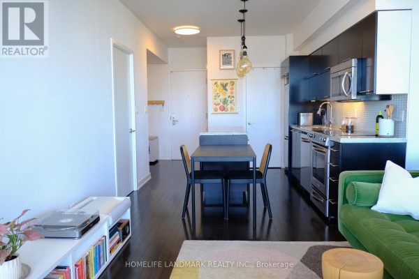 3306 - 126 Simcoe Street, Toronto, ON M5H4E6 Photo 4