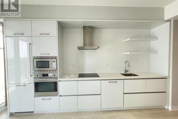 Kitchen - 3306 - 2221 Yonge Street, Toronto, ON M4S2B4 Photo 3