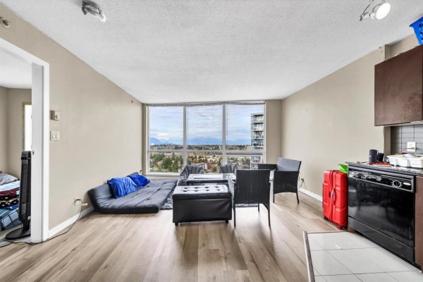 3306 13618 100 Avenue, Surrey, BC V3T0A8 Photo 4