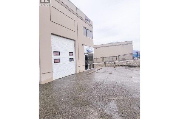 3306 Appaloosa Road Unit# 12, Kelowna, BC V1V2W5 Photo 3
