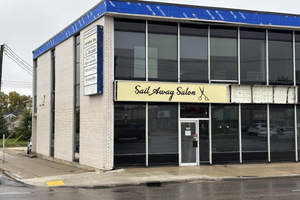 Commercial for rent at 3309 Portage Avenue, Winnipeg, MB - MLS® vIowAr