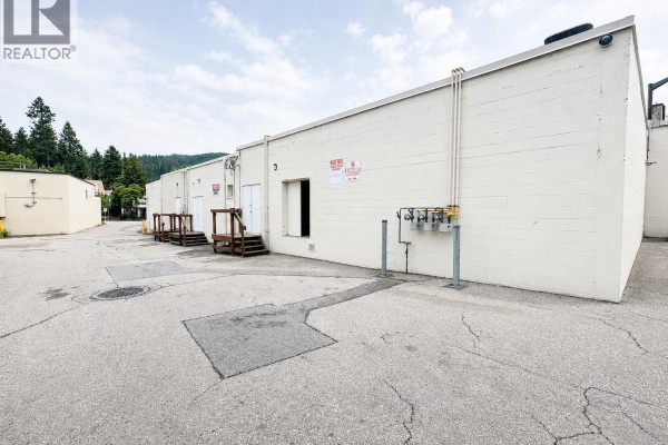 331 Columbia Avenue, Castlegar, BC V1N1G6 Photo 4