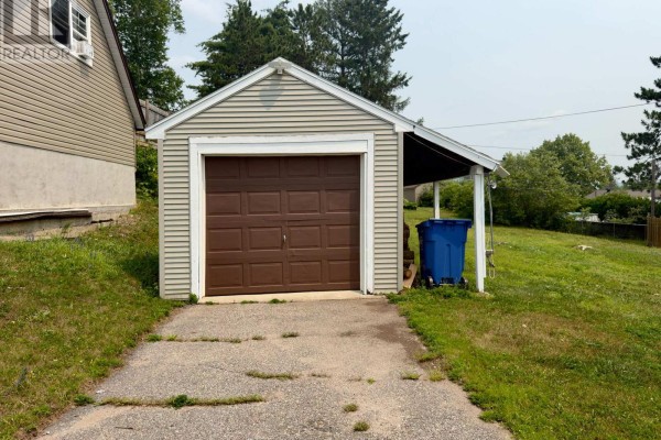 Living room - 331 Eight Street, Mattawa, ON P0H1V0 Photo 2