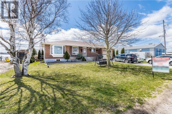 331 Tornado Drive, Bradford West Gwillimbury, ON, photo 3