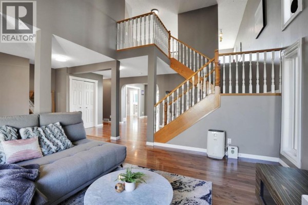 Family room - 331 Wood Valley Bay Sw, Calgary, AB T2W5Y6 Photo 4
