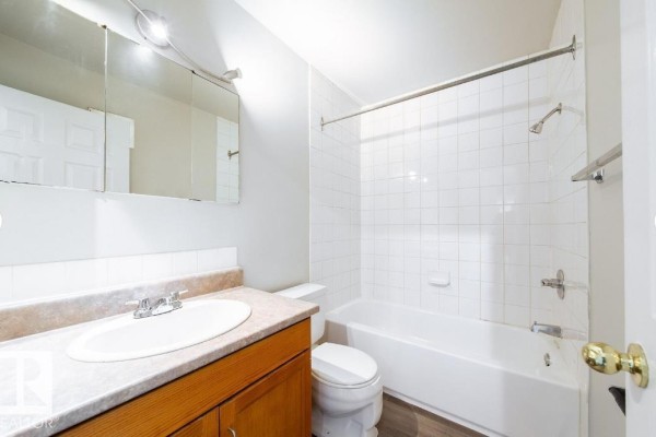 3312 105 Av Nw, Edmonton, AB, photo 3