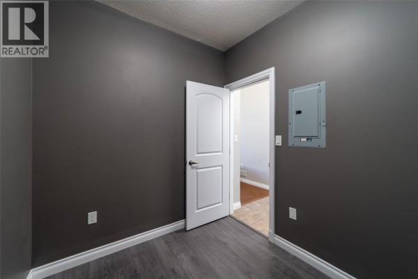 4pc Ensuite bath - 3313 Wilson Street Unit# 404, Penticton, BC V2A8J3 Photo 4