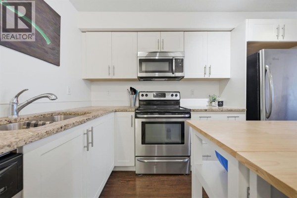 4pc Bathroom - 3315, 755 Copperpond Boulevard Se, Calgary, AB T2Z4R2 Photo 4