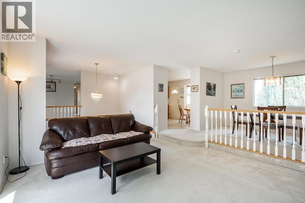 3315 El Casa Court, Coquitlam, BC V3E2P9 Photo 5
