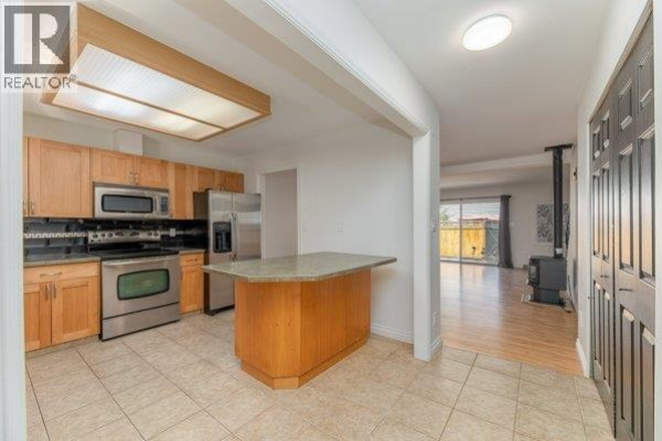Dining room - 3315 Wilson Street Unit# 113, Penticton, BC V2A8J3 Photo 3