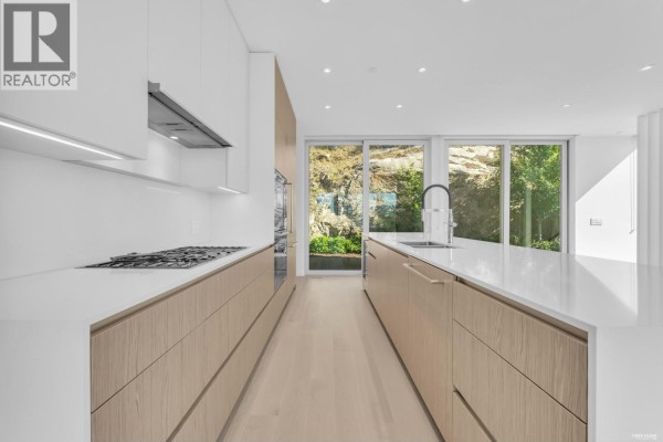 3317 Chippendale Road, West Vancouver, BC V7S0B7 Photo 5