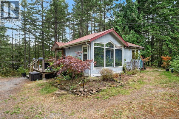 3319 Decourcy Dr, Nanaimo, BC, photo 2