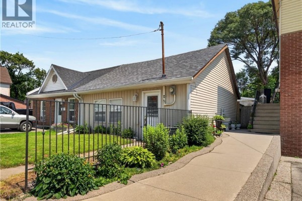332 East Avenue N, Hamilton, ON, photo 2