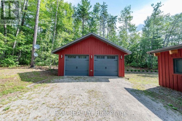 332 Lachlan Lane, Whitewater Region, ON, photo 3