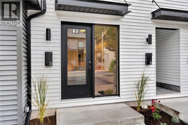 3pc Ensuite bath - 332 W King Street W Unit# 3, Dundas, ON L9H1W6 Photo 4