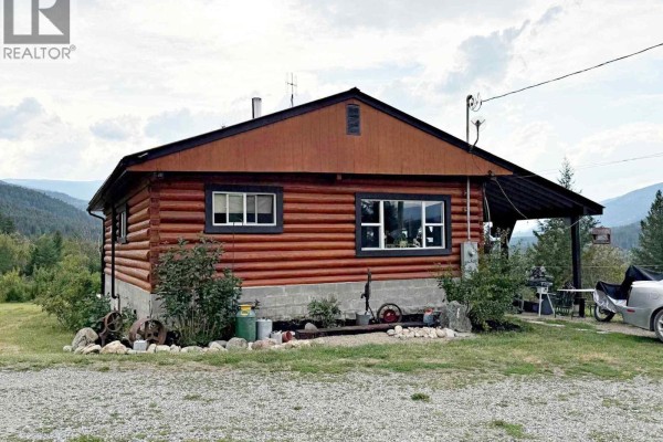 3320 Birch Island Lost Creek Road, Clearwater, BC, photo 2