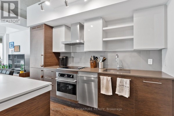 Primary Bedroom - 333 - 1030 King Street W, Toronto, ON M6K0B4 Photo 4