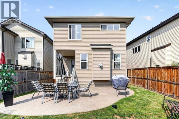 Living room - 333 Bridleridge View Sw, Calgary, AB T2Y0E6 Photo 2