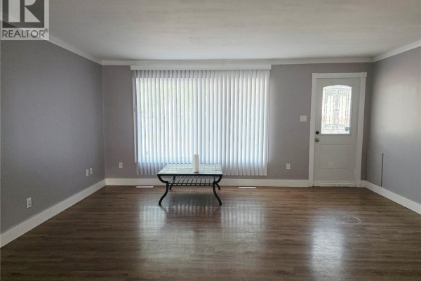 Kitchen - 333 Elphinstone Street, Regina, SK S4R3W7 Photo 2