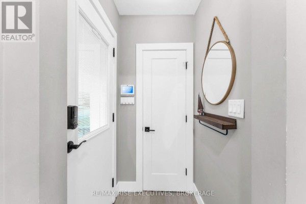 Bathroom - 333 Palace Road, Kingston, ON K7L4T4 Photo 3