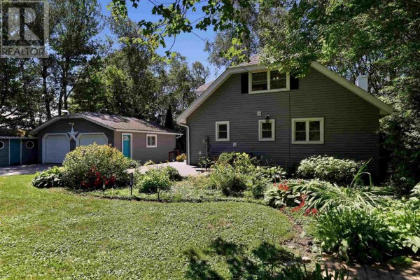 Kitchen - 333 Sunnyside Beach Rd, Sault Ste  Marie, ON P6A6K4 Photo 2