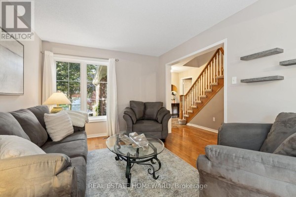 Family room - 3332 Forrestdale Circle, Mississauga, ON L5N6X5 Photo 4