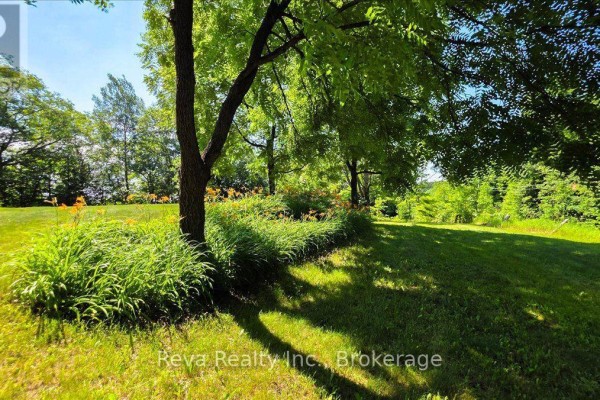 3332 Matawatchan Road, Greater Madawaska, ON, photo 3