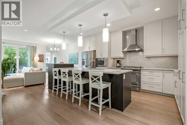 Dining room - 3334 42 Street Sw, Calgary, AB T3E3M6 Photo 4