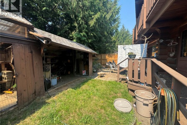 3337 Egremont Rd, Cumberland, BC, photo 3