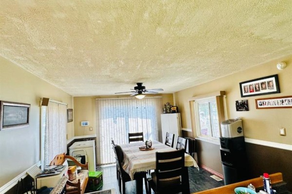 Kitchen - 334 & 338, 14579 Twp Rd 680, Lac La Biche, AB T0A2C0 Photo 4