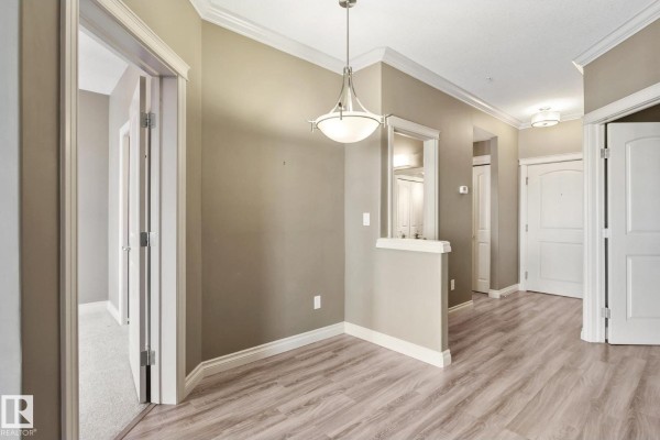 #334 10121 80 Av Nw, Edmonton, AB T6E0B9 Photo 4