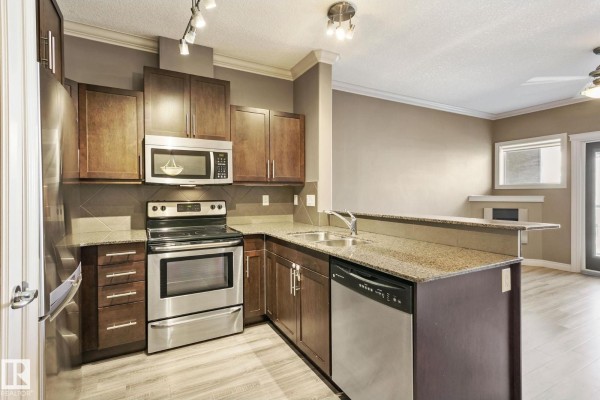 #334 10121 80 Av Nw, Edmonton, AB T6E0B9 Photo 5
