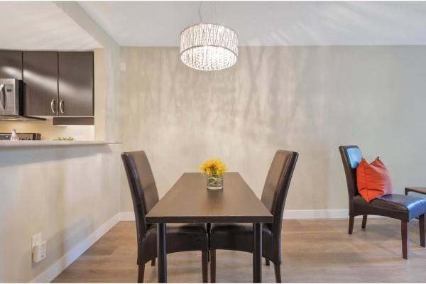334 10838 City Parkway, Surrey, BC, photo 2