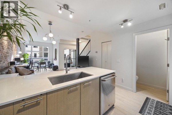 334 95 Moody Street, Port Moody, BC, photo 3