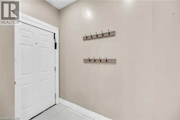334 Cannon Street E, Hamilton, ON, photo 3