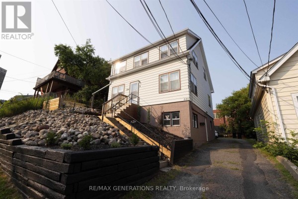 334 Pearl Street, Thunder Bay