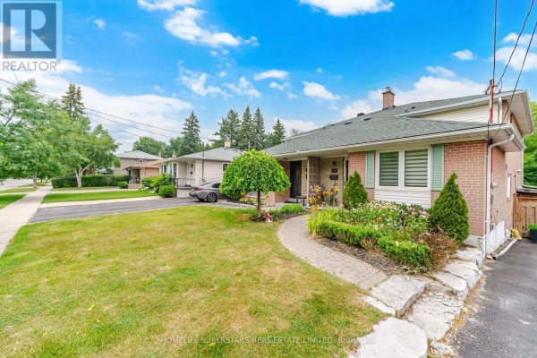 334 Woodsworth Road, Toronto, ON, photo 2