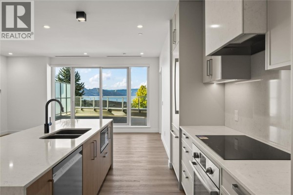 3340 Lakeshore Drive Unit# 306, Kelowna, BC, photo 3