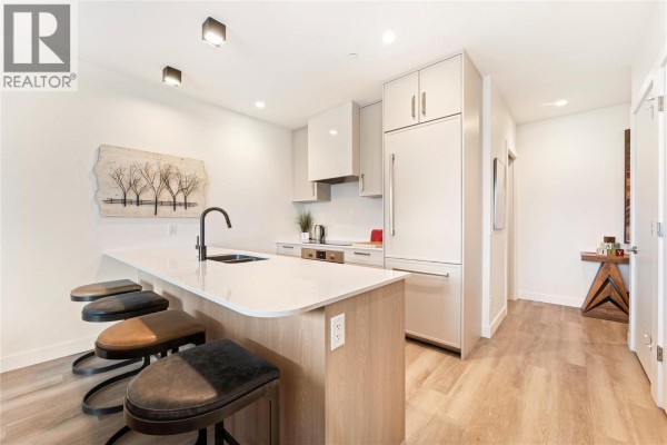 Den - 3340 Lakeshore Road Unit# 1003, Kelowna, BC V1W0H6 Photo 3