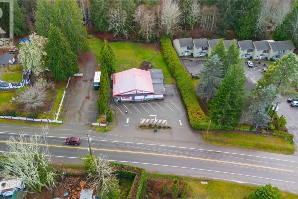 3346 Island Hwy W, Qualicum Beach, BC V9K2B3 Photo 4
