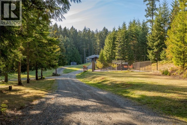 3349 Creekside Pl, Nanaimo, BC, photo 2