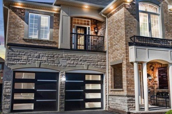 3349 Hedley Road, Burlington