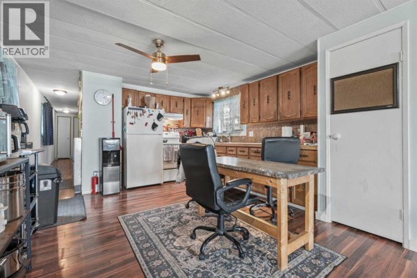 Bedroom - 335, 6220 17 Avenue Se, Calgary, AB T2W0A6 Photo 4