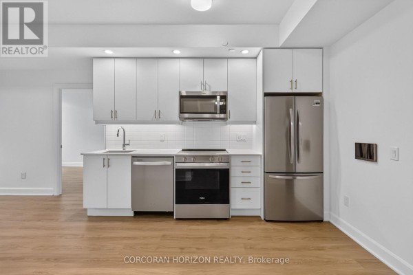 335 - 3240 William Coltson Avenue, Oakville, ON L6H8C8 Photo 5
