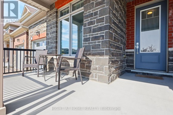 Eating area - 335 Busato Drive, Whitchurch Stouffville, ON L4A4V1 Photo 3