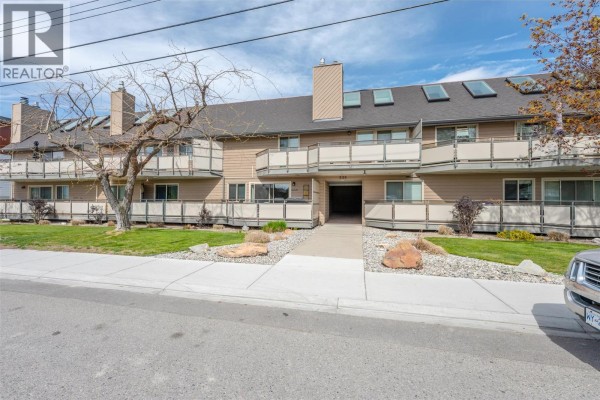 Laundry room - 335 Churchill Avenue Unit# 103, Penticton, BC V2A1C9 Photo 3