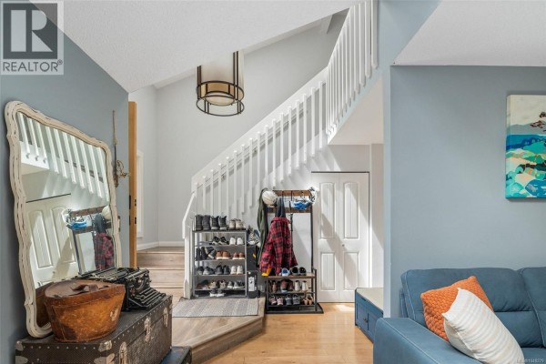 Ensuite - 335 Damon Dr, View Royal, BC V9B5G5 Photo 4