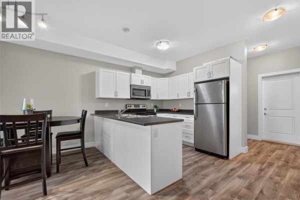 2pc Bathroom - 335 Gerstmar Road Unit# 3, Kelowna, BC V1X4A6 Photo 3